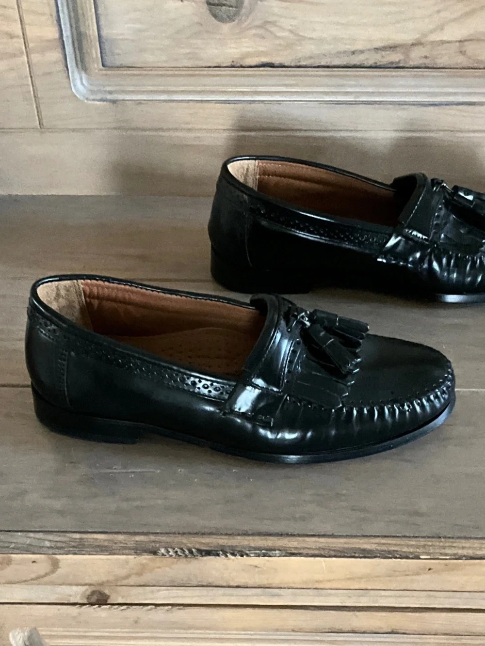 Bass Tassel Loafers 7.5D | Oxblood Black | Classic Leather | Slip-On